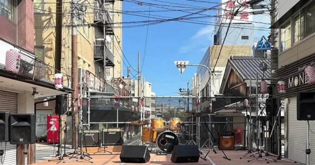 ステージ足場設営01