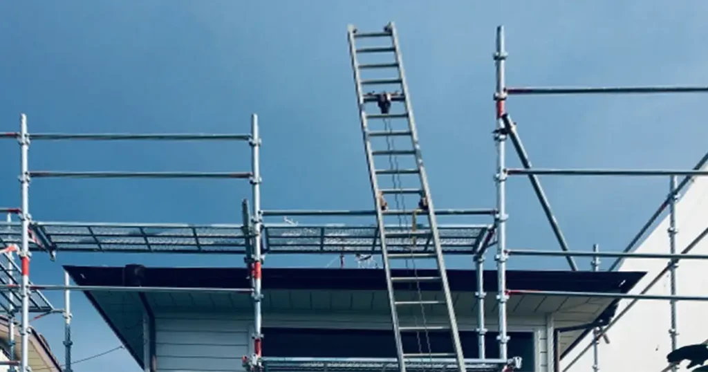 仮設足場設置の様子